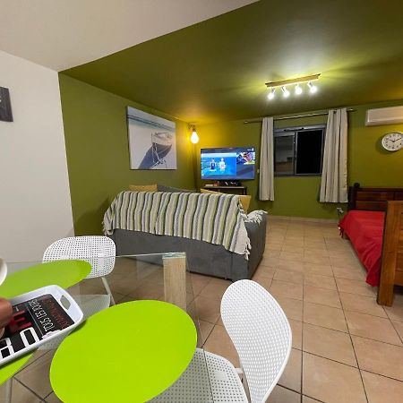 Immense Studio 51 Jusqu'A 4 Personnes Avec Vue Mer Saint-Denis Exterior foto
